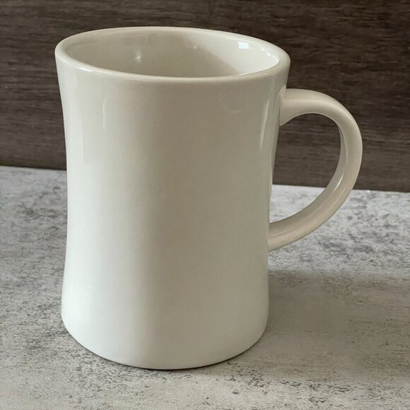 L.L. Bean Golden Retriever Puppy Boot Chewing Coffee Mug 16 fl oz Vintage - Picture 3 of 6